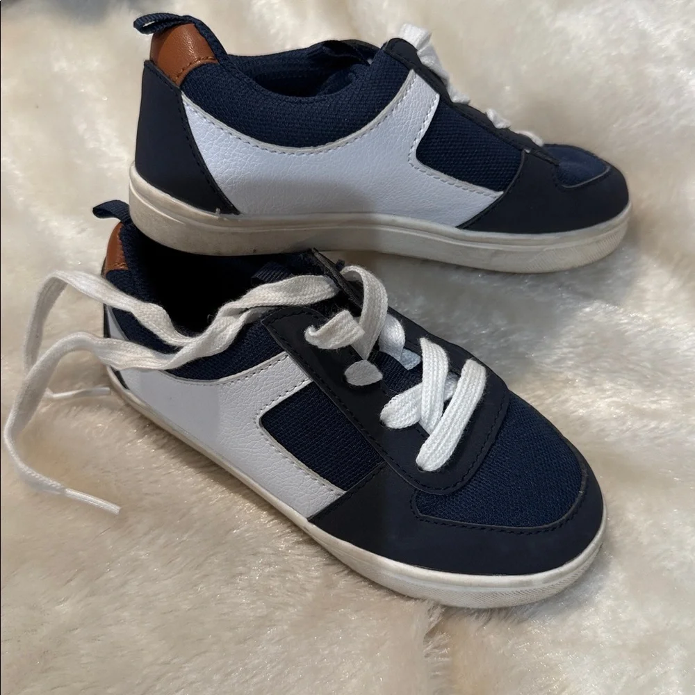 GAP Kids Navy and White‎ Sneakers